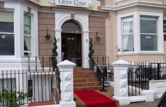 LAWTON COURT HOTEL