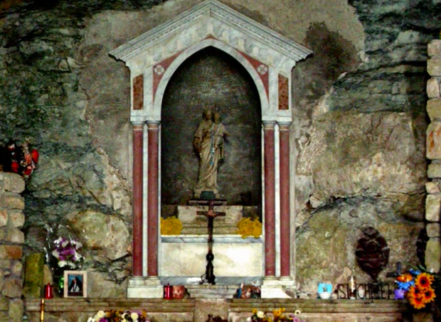 L EREMO DI SAN MICHELE ARCANGELO UN SANTUARIO TRA LE ROCCE DEL