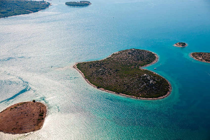 islas-con-forma-de-corazon-4