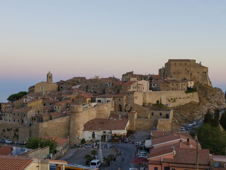 I 10 borghi più belli della toscana-giglio