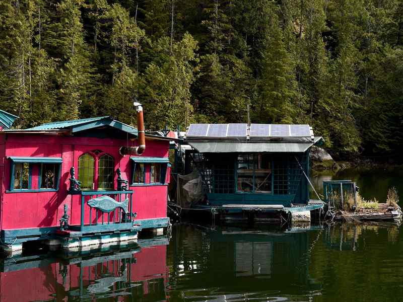 Freedom Cove, Vita econostenibile dal Canada arriva, lontano dai centri