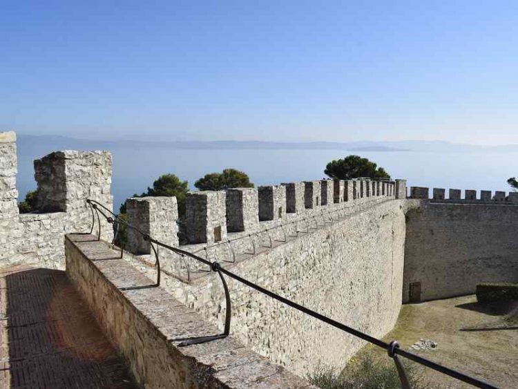 Tre isole incantevoli sui laghi italiani