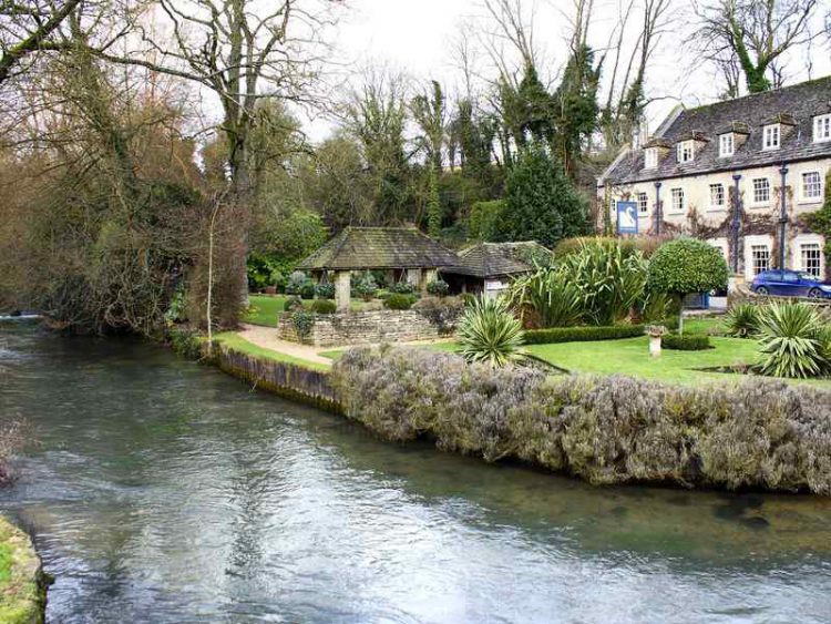 Cotswolds, scopri i meravigliosi villaggi che ti faranno fare un viaggio nel passato