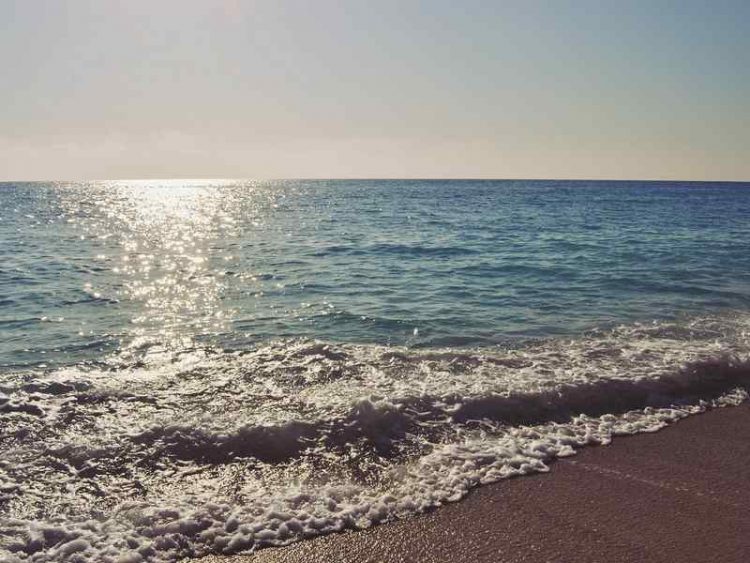 Le 5 spiagge dove l'acqua è più blu-