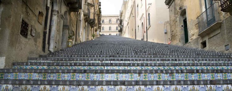 Le 10 scalinate più belle al mondo