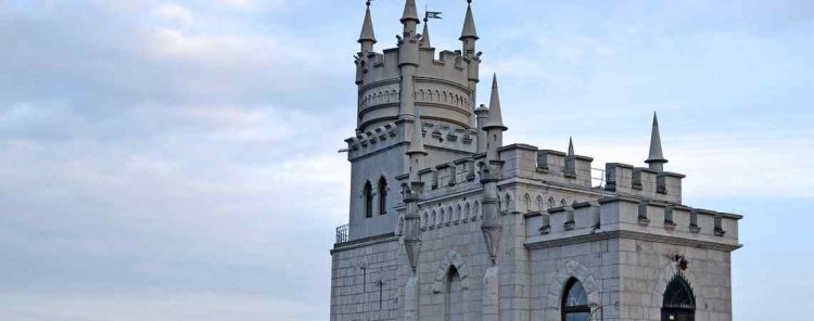 Sigue leyendo Nido di rondine, il castello da favola in Crimea