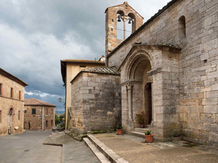 San Quirico d'Orcia, alla scoperta dell'antico borgo Etrusco
